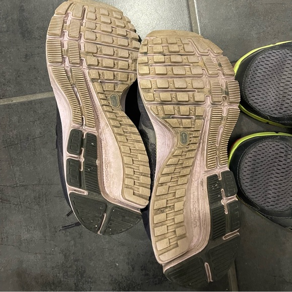 Nike Pegasus Zoom 30 H2O Repel Running Shoes - Picture 7 of 7